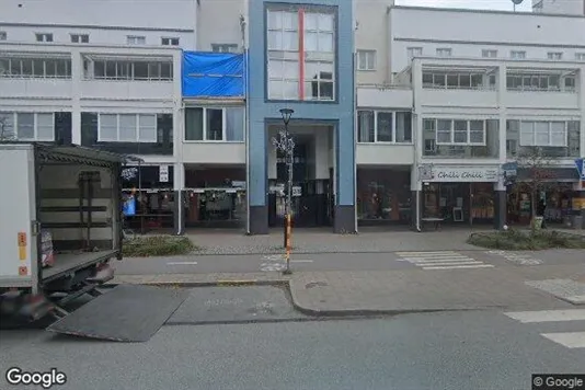 Lägenheter till salu i Upplands Väsby - Bild från Google Street View