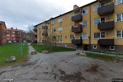 Lägenheter till salu i Upplands Väsby - Bild från Google Street View