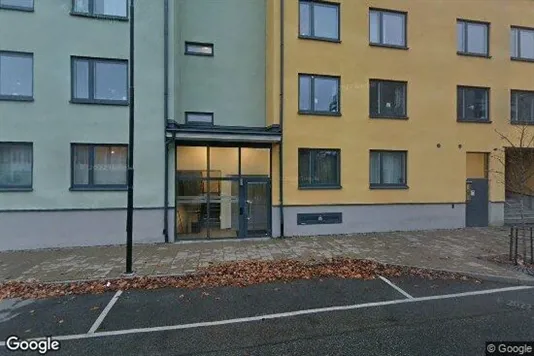 Lägenheter till salu i Upplands Väsby - Bild från Google Street View