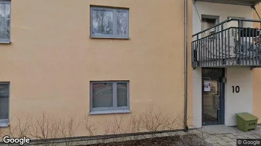 Lägenheter till salu i Huddinge - Bild från Google Street View