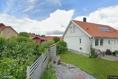 Bostadsrätter till salu i Stenungsund - Bild från Google Street View