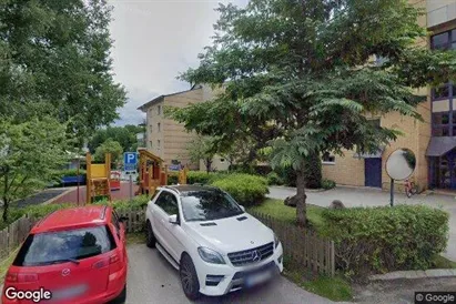 Lägenheter till salu i Huddinge - Bild från Google Street View