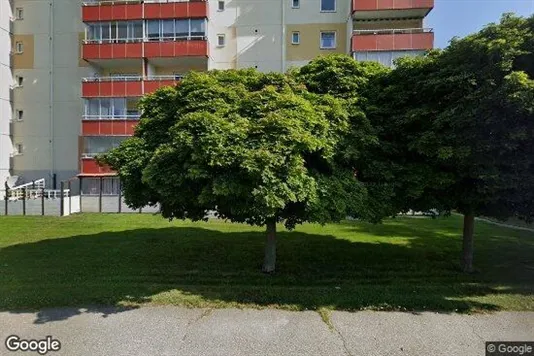 Bostadsrätter till salu i Botkyrka - Bild från Google Street View