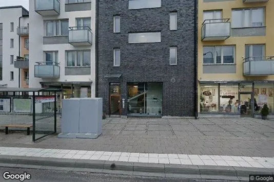 Lägenheter till salu i Upplands Väsby - Bild från Google Street View