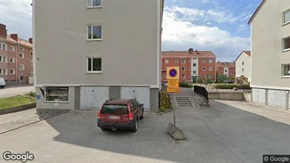 Lägenheter till salu i Köping - Bild från Google Street View