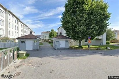 Bostadsrätter till salu i Haninge - Bild från Google Street View