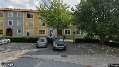 Lägenheter till salu i Huddinge - Bild från Google Street View