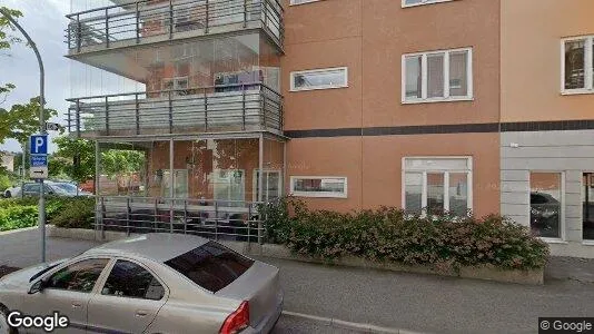 Bostadsrätter till salu i Haninge - Bild från Google Street View