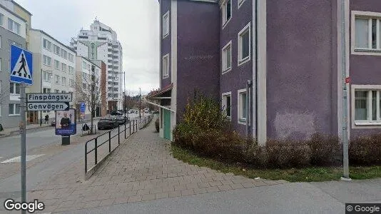 Lägenheter till salu i Upplands Väsby - Bild från Google Street View