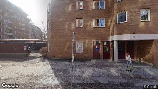 Lägenheter till salu i Huddinge - Bild från Google Street View