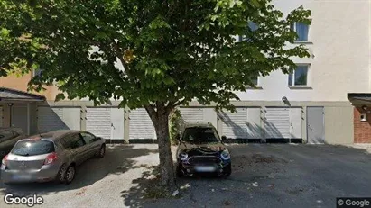 Lägenheter till salu i Haninge - Bild från Google Street View