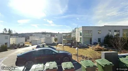 Lägenheter till salu i Huddinge - Bild från Google Street View