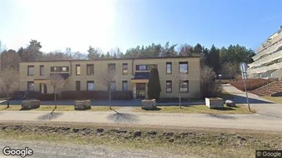 Lägenheter till salu i Upplands Väsby - Bild från Google Street View