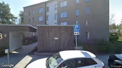 Bostadsrätter till salu i Tyresö - Bild från Google Street View