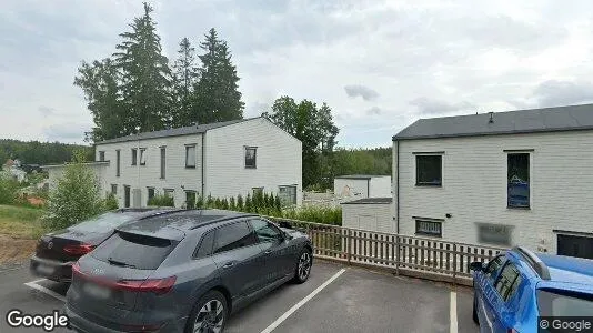 Lägenheter till salu i Huddinge - Bild från Google Street View