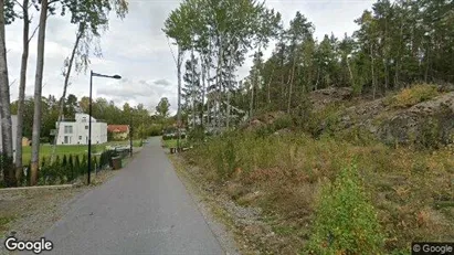 Lägenheter till salu i Huddinge - Bild från Google Street View