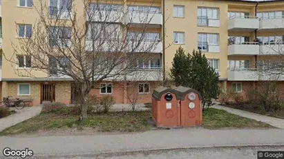 Lägenheter till salu i Huddinge - Bild från Google Street View