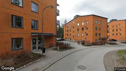 Lägenheter till salu i Huddinge - Bild från Google Street View