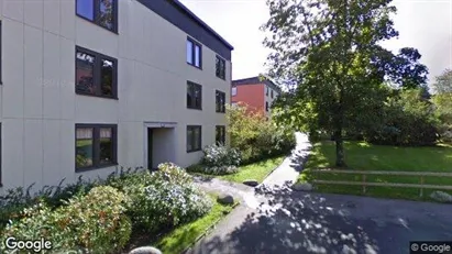 Bostadsrätter till salu i Tyresö - Bild från Google Street View