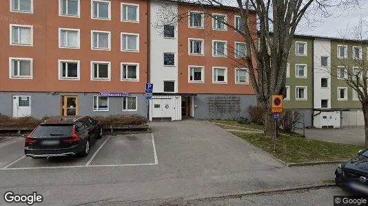 Lägenheter till salu i Huddinge - Bild från Google Street View