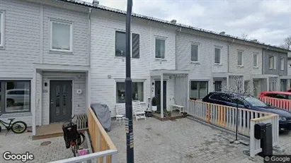 Bostadsrätter till salu i Österåker - Bild från Google Street View