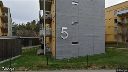 Lägenheter till salu i Huddinge - Bild från Google Street View