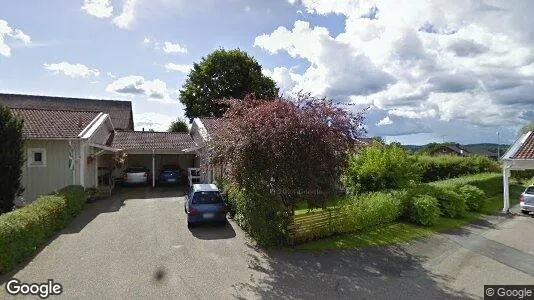 Bostadsrätter till salu i Mark - Bild från Google Street View