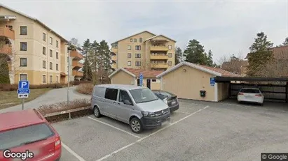 Bostadsrätter till salu i Upplands-Bro - Bild från Google Street View