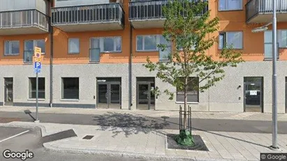 Lägenheter till salu i Huddinge - Bild från Google Street View