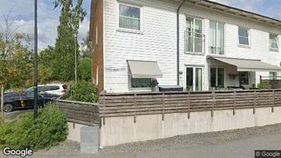 Bostadsrätter till salu i Huddinge - Bild från Google Street View