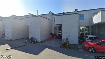 Bostadsrätter till salu i Knivsta - Bild från Google Street View