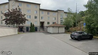 Lägenheter till salu i Huddinge - Bild från Google Street View