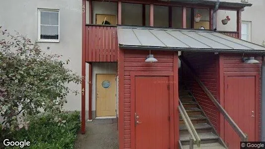 Lägenheter till salu i Huddinge - Bild från Google Street View