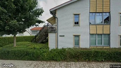 Bostadsrätter till salu i Båstad - Bild från Google Street View