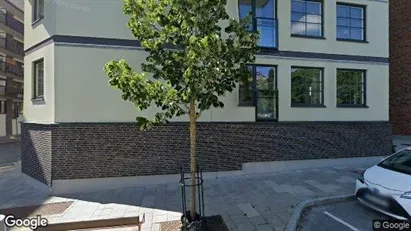 Lägenheter till salu i Huddinge - Bild från Google Street View